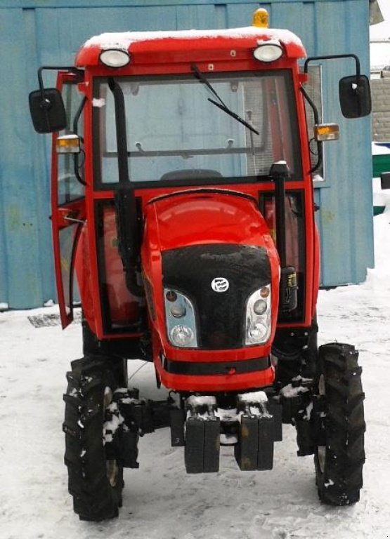 Hopfentraktor van het type Dong Feng DF 244, Neumaschine in Глеваха (Foto 3)