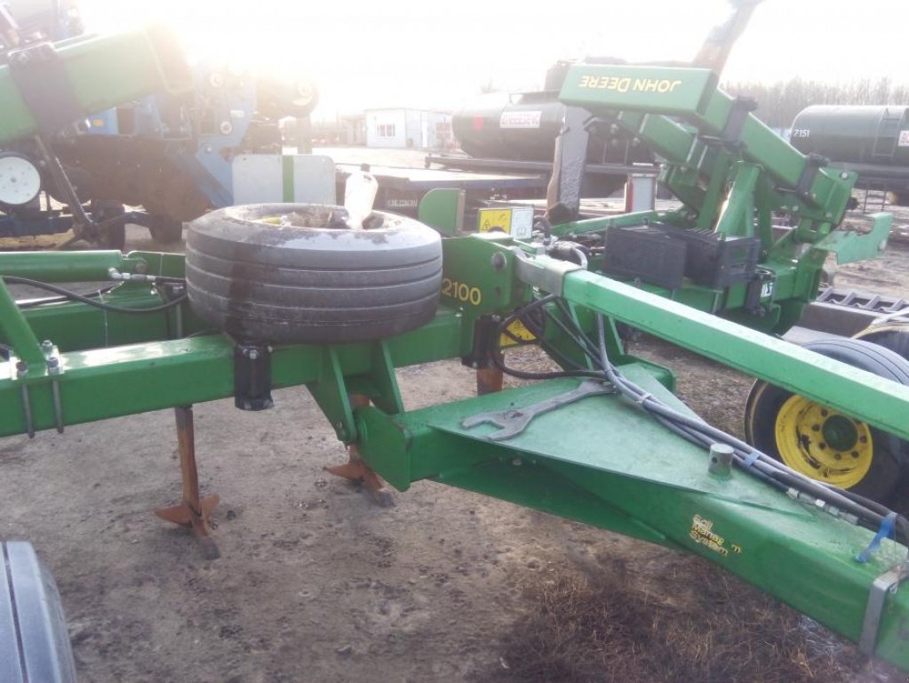 Spatenpflug Türe ait John Deere 2100,  içinde Київ (resim 3)