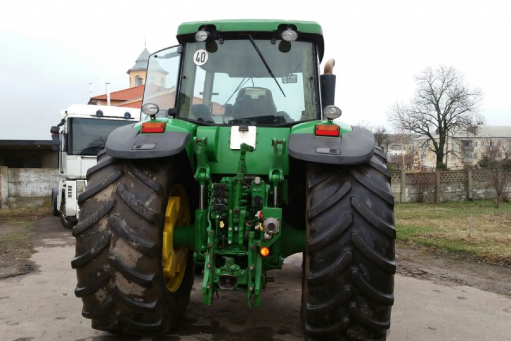 Oldtimer-Traktor van het type John Deere 9300, Neumaschine in Золочів (Foto 7)