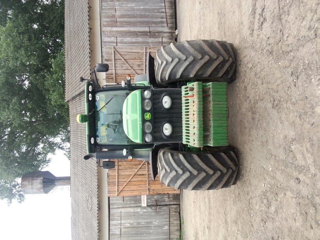 Oldtimer-Traktor des Typs John Deere 8295R, Neumaschine in Не обрано (Bild 2)