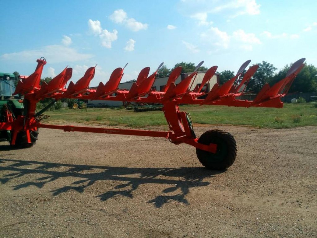 Scheibenpflug van het type Kverneland PS 100,  in Маріуполь (Foto 3)