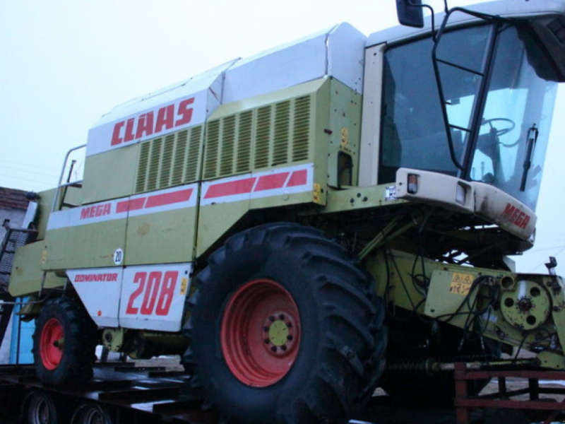 Oldtimer-Mähdrescher of the type CLAAS Mega 208, Neumaschine in Миколаїв (Picture 1)