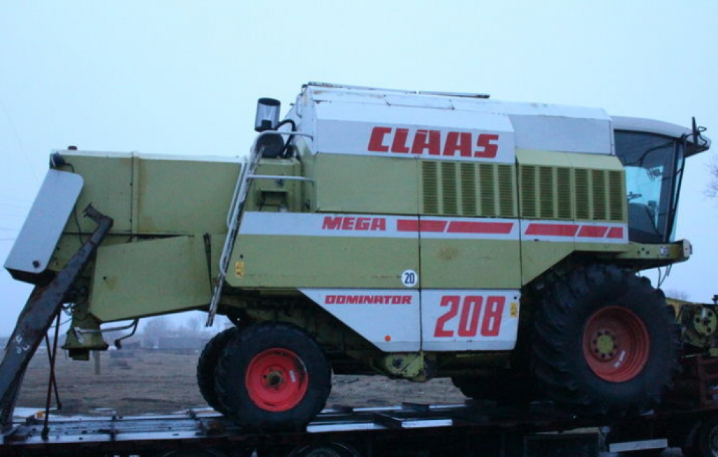 Oldtimer-Mähdrescher of the type CLAAS Mega 208, Neumaschine in Миколаїв (Picture 4)