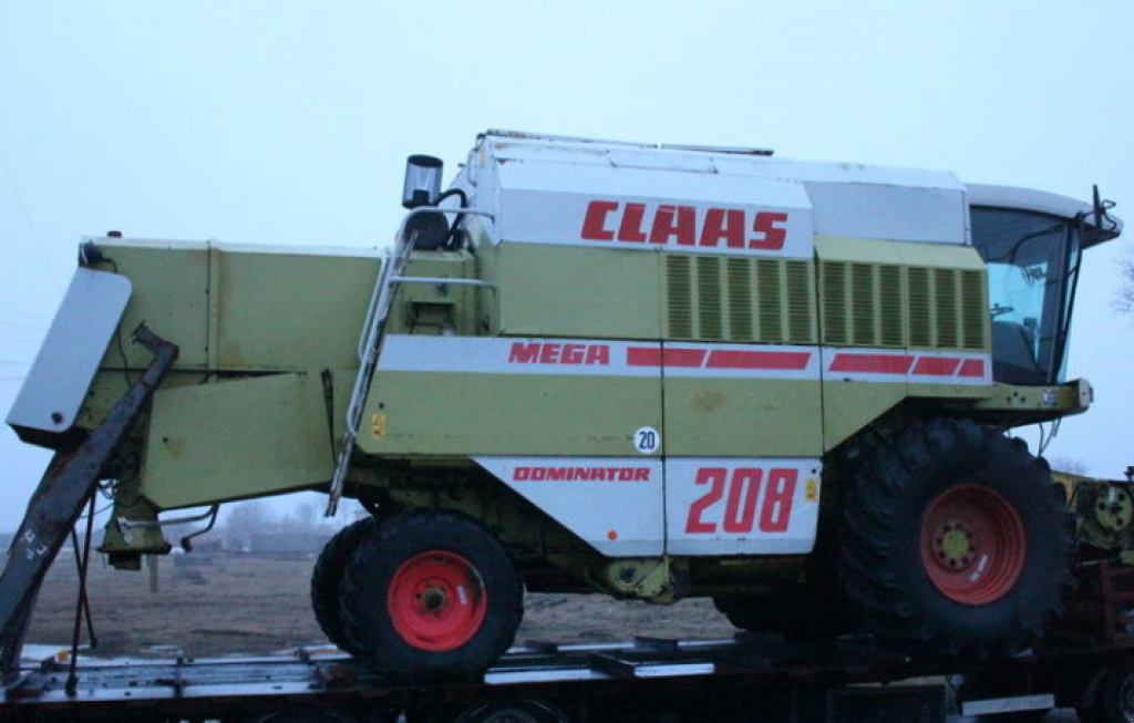 Oldtimer-Mähdrescher του τύπου CLAAS Mega 208, Neumaschine σε Миколаїв (Φωτογραφία 4)