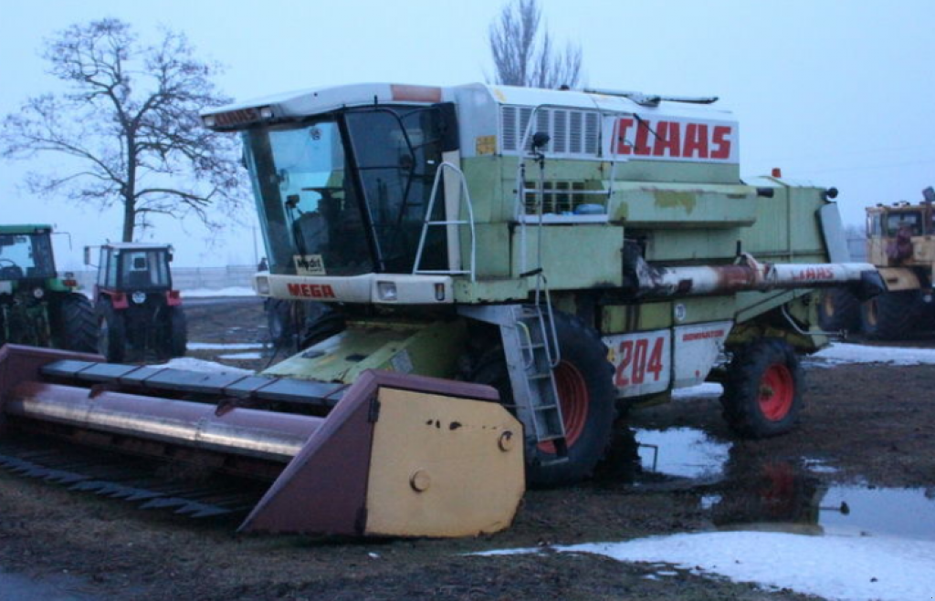 Oldtimer-Mähdrescher van het type CLAAS Mega 204, Neumaschine in Миколаїв (Foto 1)