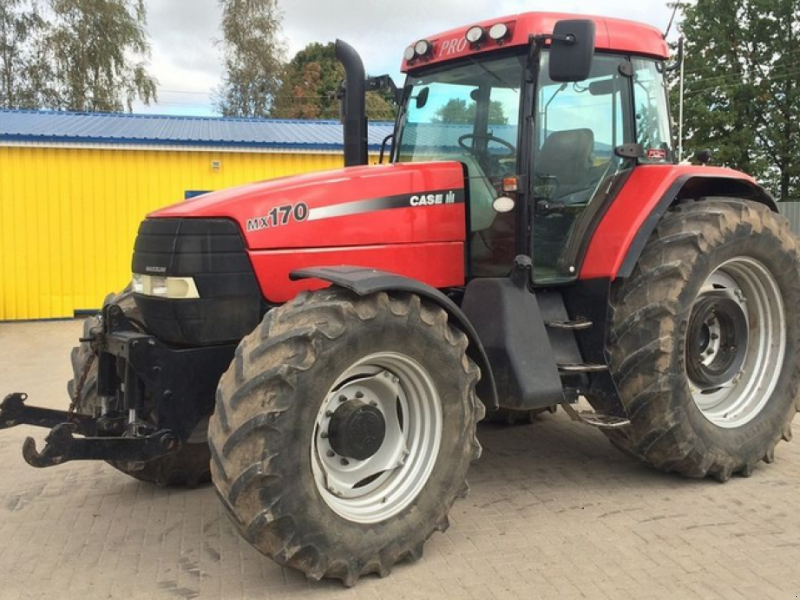 Oldtimer-Traktor of the type Case IH MX 170, Neumaschine in Київ (Picture 1)
