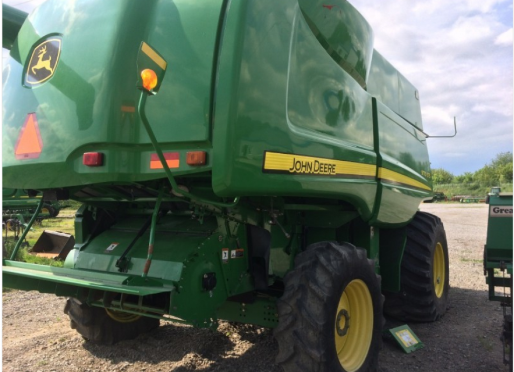 Oldtimer-Mähdrescher des Typs John Deere 9770 STS, Neumaschine in Вінниця (Bild 5)