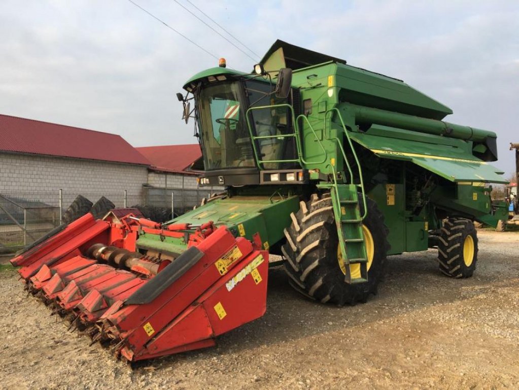 Oldtimer-Mähdrescher a típus John Deere 2264,  ekkor: Луцьк (Kép 1)