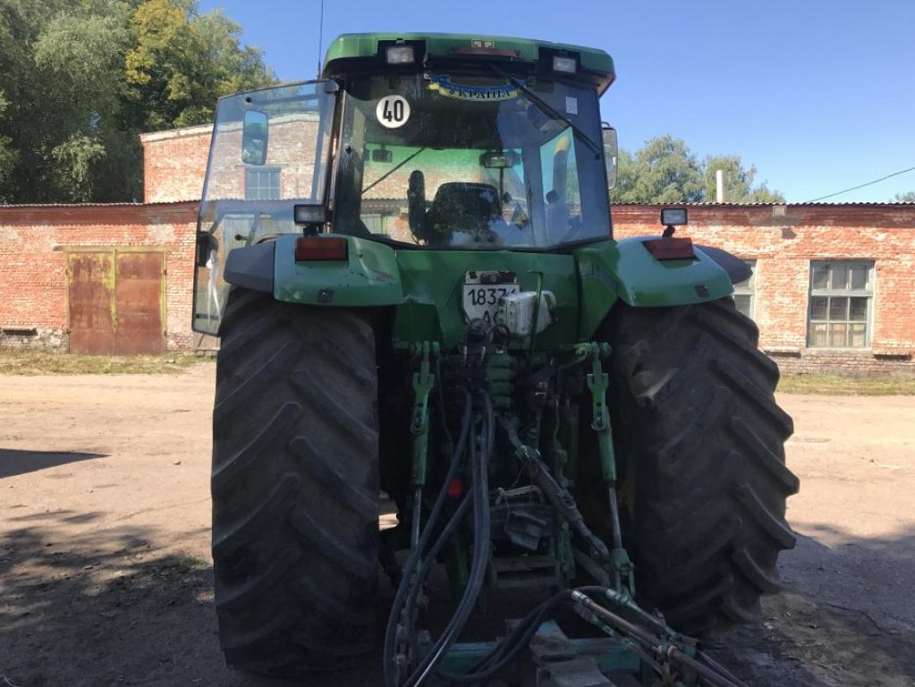 Oldtimer-Traktor des Typs John Deere 8410, Neumaschine in Не обрано (Bild 4)