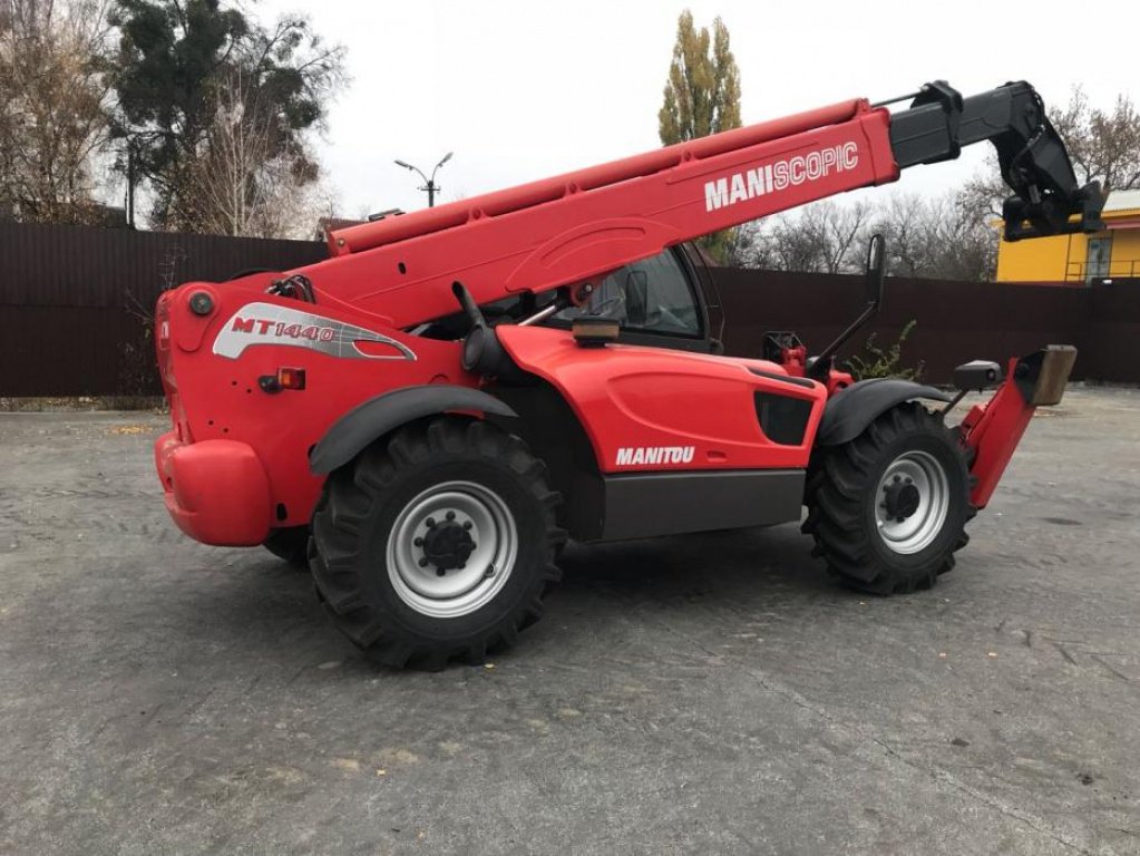 Teleskopstapler van het type Manitou MT 1440, Neumaschine in Звенигородка (Foto 2)