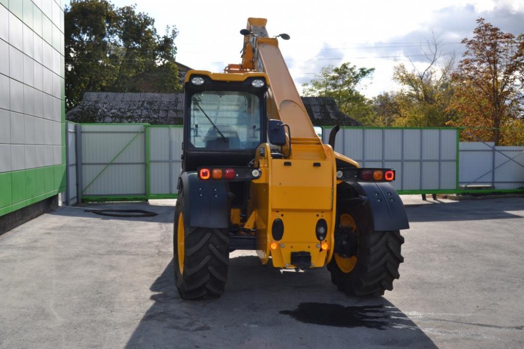 Teleskopstapler of the type JCB 536-70 Agri, Neumaschine in Звенигородка (Picture 3)