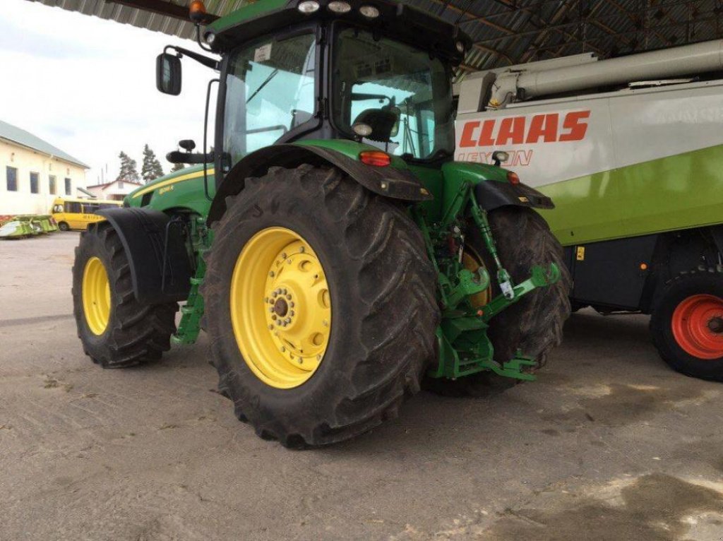 Oldtimer-Traktor of the type John Deere 8295R, Neumaschine in Володарка (Picture 7)