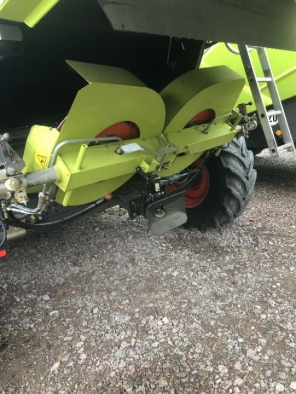 Oldtimer-Mähdrescher van het type CLAAS Lexion 460, Neumaschine in Володарка (Foto 8)