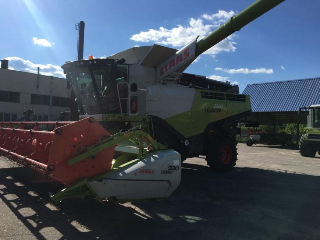 Oldtimer-Mähdrescher a típus CLAAS Lexion 760, Neumaschine ekkor: Володарка (Kép 9)