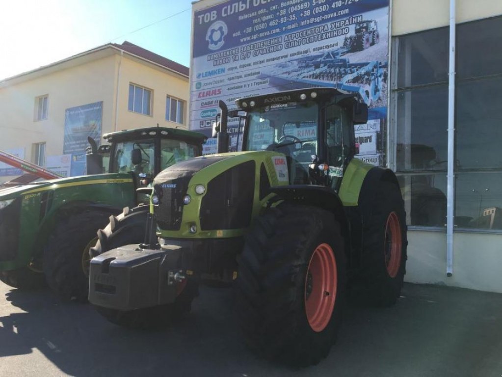 Oldtimer-Traktor of the type CLAAS Axion 930, Neumaschine in Володарка (Picture 10)