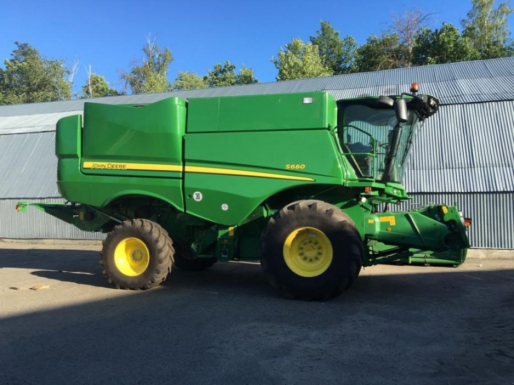 Oldtimer-Mähdrescher типа John Deere S660, Neumaschine в Володарка (Фотография 9)