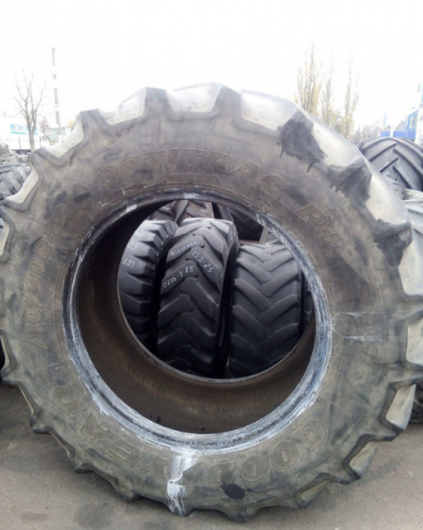 Reifen a típus GoodYear 710/70R42,  ekkor: Житомир (Kép 3)