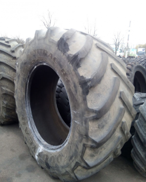 Reifen van het type GoodYear 710/70R42,  in Житомир (Foto 1)