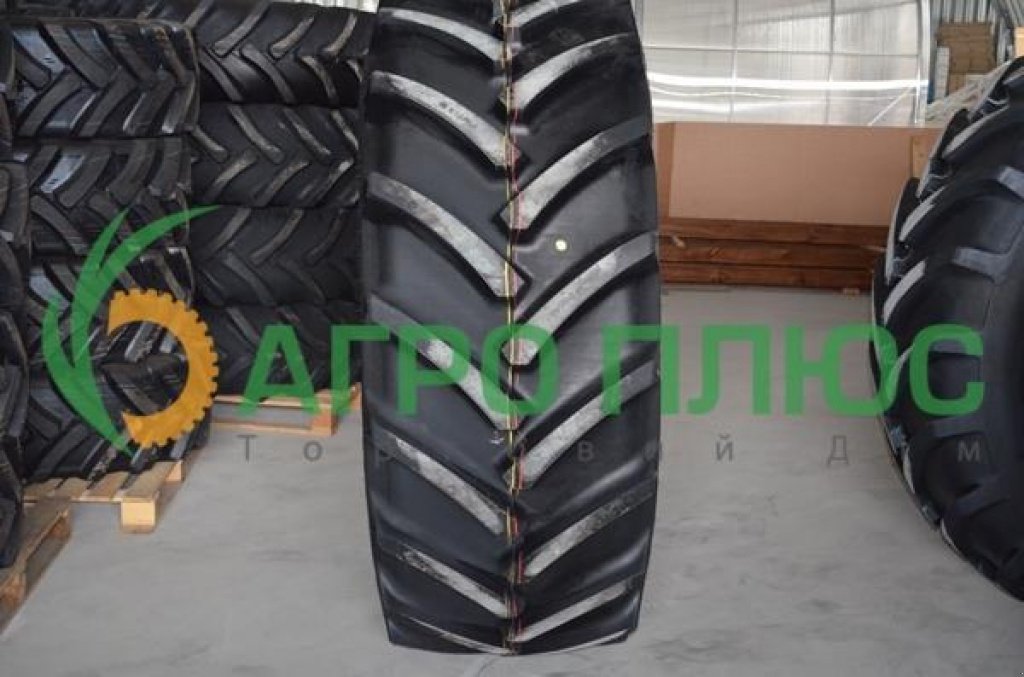 Reifen typu Mitas 710/70R38 166D/169A8 AC65 TL,  v Бровари (Obrázek 3)