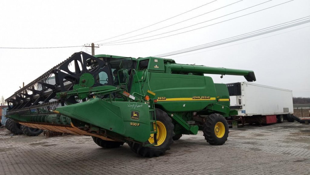 Oldtimer-Mähdrescher del tipo John Deere 9650W,  en Рівне (Imagen 3)