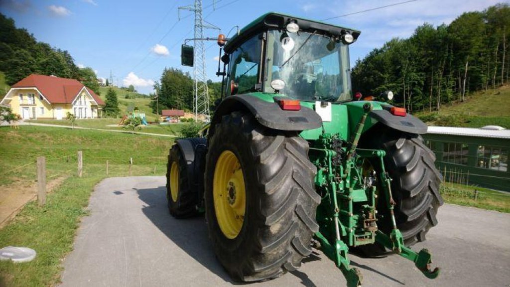 Oldtimer-Traktor van het type John Deere 8430, Neumaschine in Полтава (Foto 2)