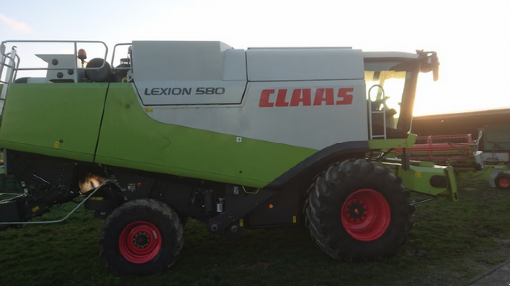 Oldtimer-Mähdrescher del tipo CLAAS Lexion 580, Neumaschine In Біла Церква (Immagine 8)