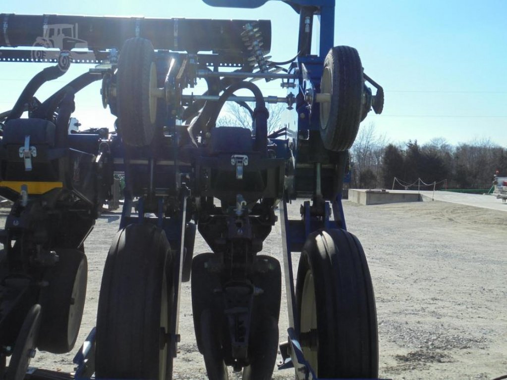 Gareeggenfelder van het type Kinze 3600,  in Біла Церква (Foto 8)