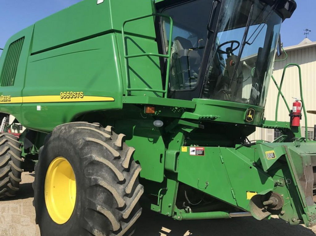 Oldtimer-Mähdrescher типа John Deere 9660 STS,  в Біла Церква (Фотография 5)