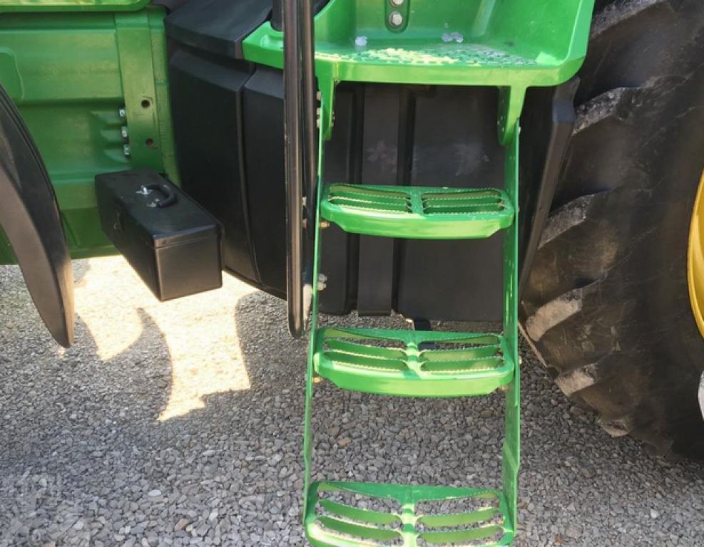 Oldtimer-Traktor van het type John Deere 8430, Neumaschine in Біла Церква (Foto 10)