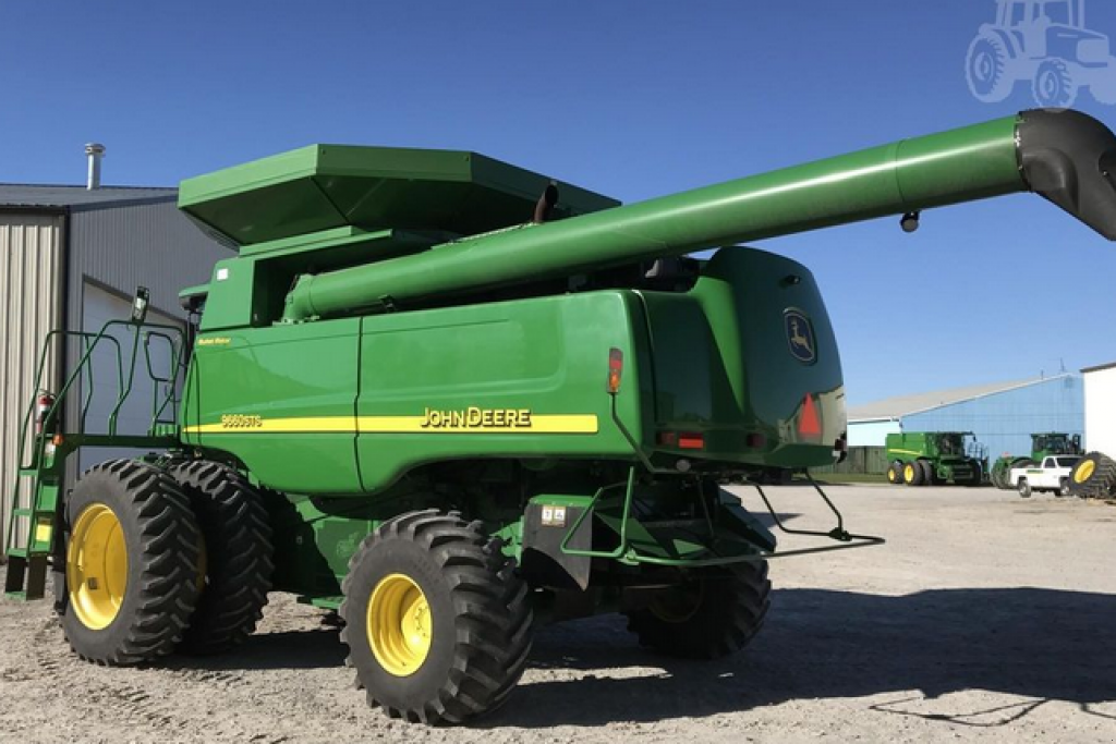 Oldtimer-Mähdrescher типа John Deere 9660 STS,  в Біла Церква (Фотография 7)