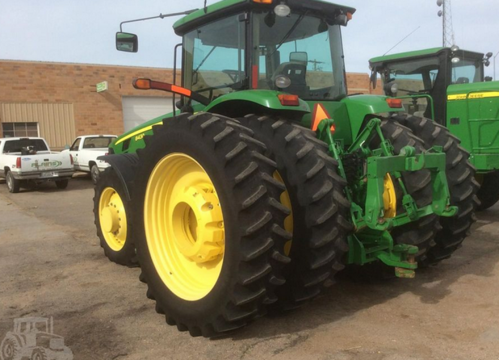 Oldtimer-Traktor of the type John Deere 8430, Neumaschine in Біла Церква (Picture 6)