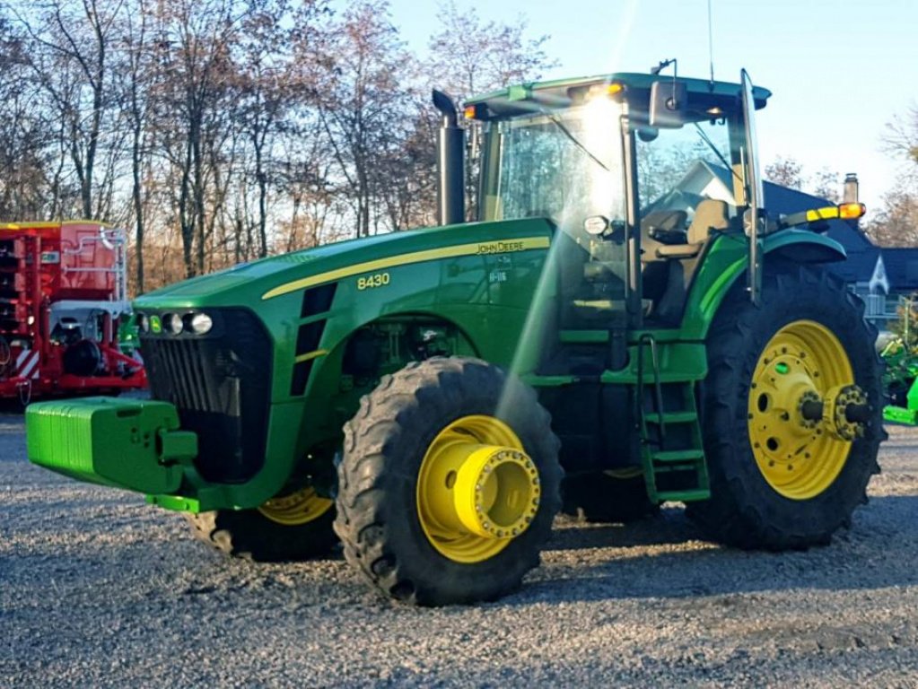 Oldtimer-Traktor tipa John Deere 8430, Neumaschine u Біла Церква (Slika 2)