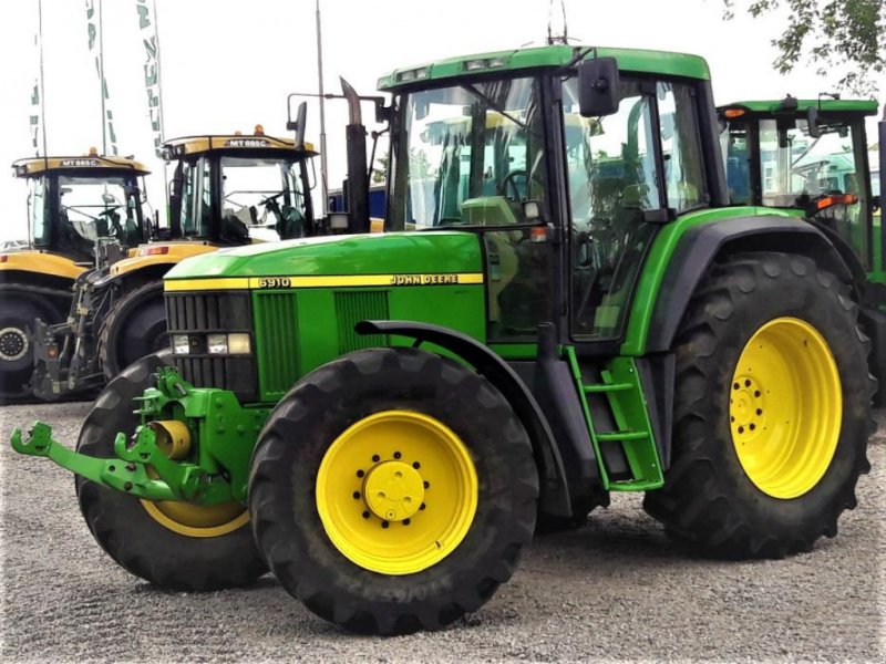 Oldtimer-Traktor of the type John Deere 6910, Neumaschine in Біла Церква (Picture 1)