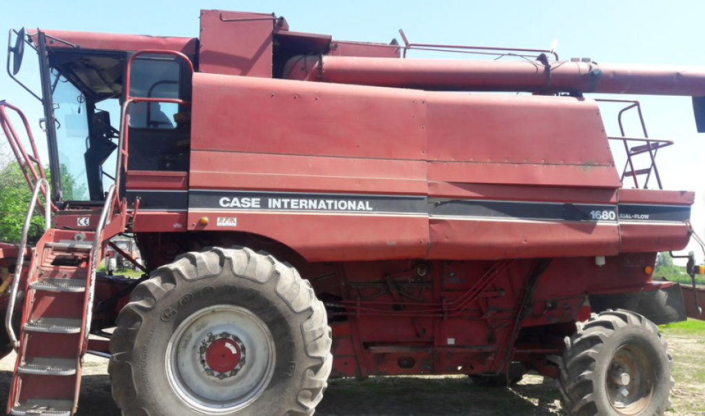 Oldtimer-Mähdrescher typu Case IH Axial Flow 1680,  v Вінниця (Obrázek 1)