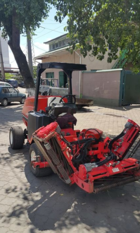 Hopfentraktor van het type Kubota Jacobsen ST 5111, Neumaschine in Одеса (Foto 8)