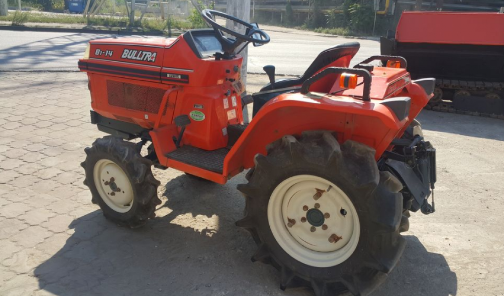 Hopfentraktor του τύπου Kubota B1-14, Neumaschine σε Одеса (Φωτογραφία 2)