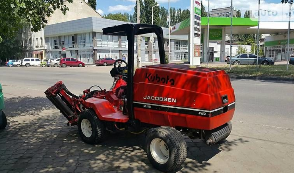 Hopfentraktor του τύπου Kubota Jacobsen ST 5111,  σε Одеса (Φωτογραφία 1)