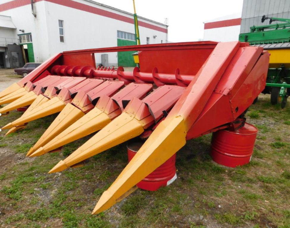 Maispflückvorsatz du type Massey Ferguson 1218,  en Харків (Photo 1)