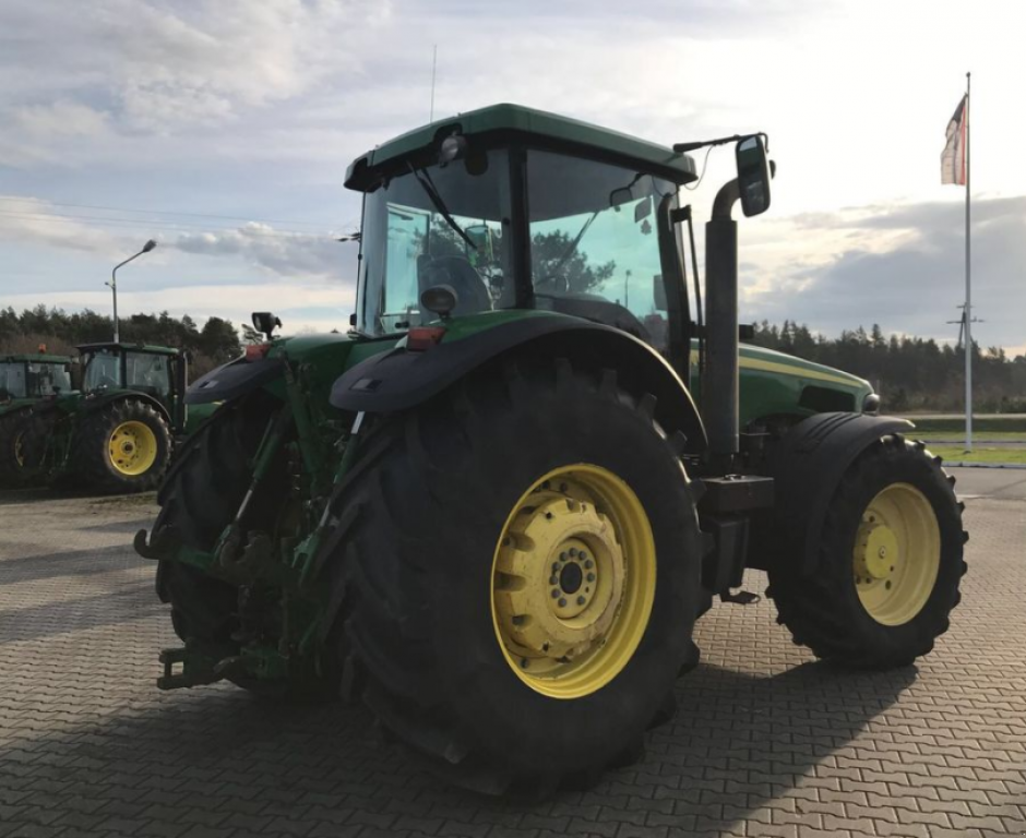 Oldtimer-Traktor Türe ait John Deere 8520, Neumaschine içinde Золочів (resim 7)