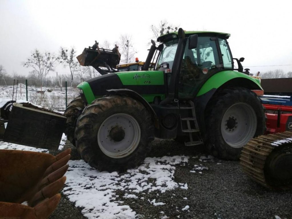 Oldtimer-Traktor du type Same Deutz Fahr Agrotron 215, Neumaschine en Львів (Photo 3)