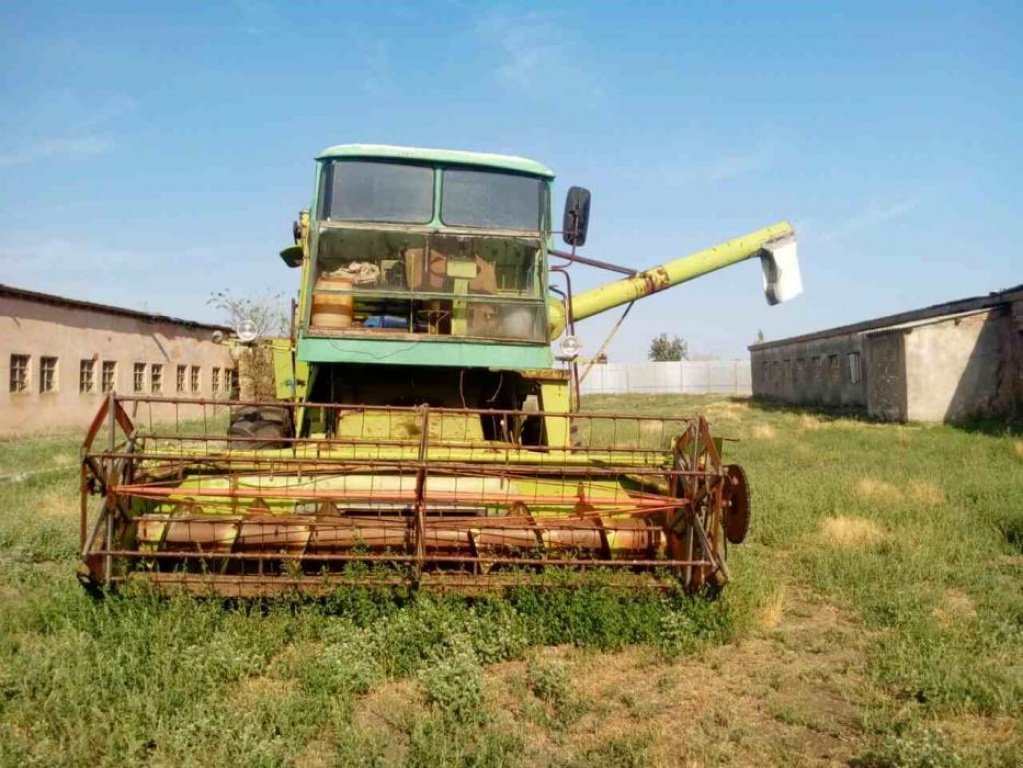 Oldtimer-Mähdrescher van het type CLAAS Mercator 75, Neumaschine in Овідіополь (Foto 2)