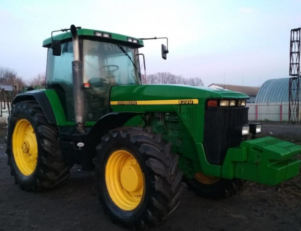 Oldtimer-Traktor tipa John Deere 8300, Neumaschine u Житомир (Slika 1)