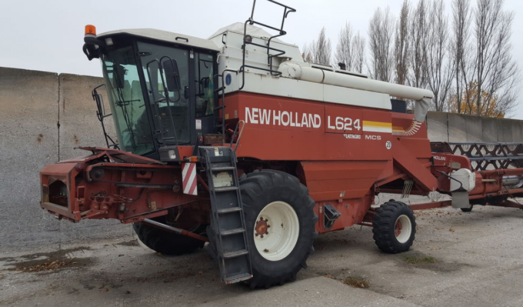 Oldtimer-Mähdrescher a típus New Holland L624,  ekkor: Ужгород (Kép 1)