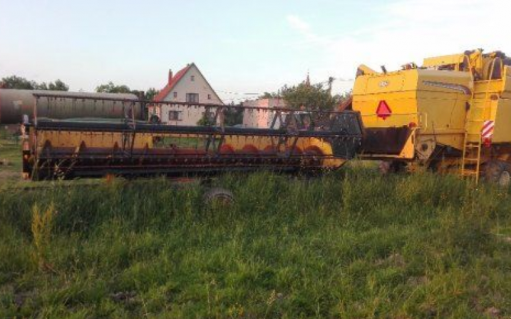 Oldtimer-Mähdrescher typu New Holland TX66, Neumaschine w Ужгород (Zdjęcie 4)