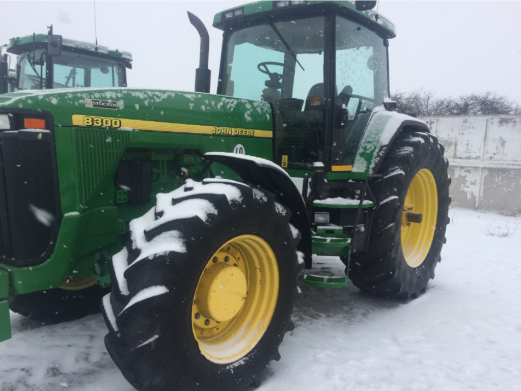 Oldtimer-Traktor του τύπου John Deere 8300, Neumaschine σε Не обрано (Φωτογραφία 1)