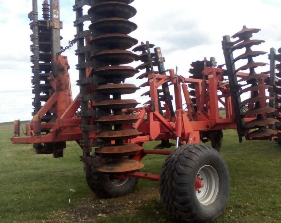 Wiesenegge del tipo Massey Ferguson 5 M,  en Радехів (Imagen 2)