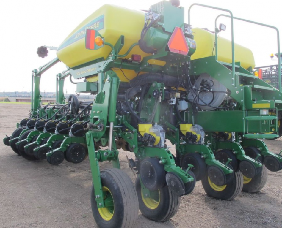 Gareeggenfelder του τύπου John Deere 1770NT,  σε Київ (Φωτογραφία 4)