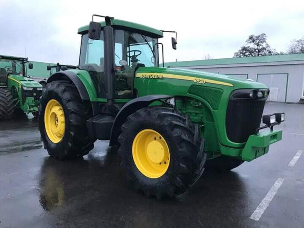 Oldtimer-Traktor van het type John Deere 8520, Neumaschine in Черкаси (Foto 5)