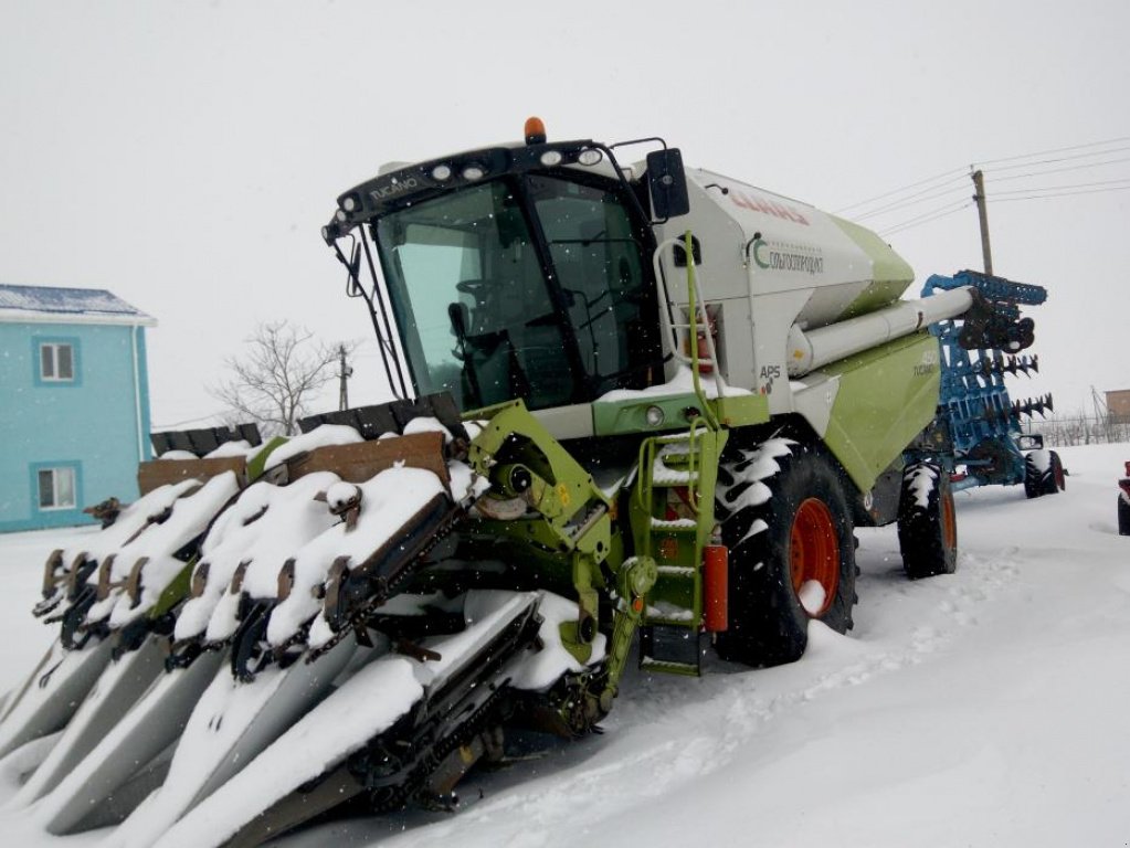 Oldtimer-Mähdrescher typu CLAAS Tucano 470, Neumaschine v Тетіїв (Obrázek 1)