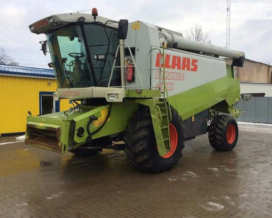 Oldtimer-Mähdrescher of the type CLAAS Lexion 460, Neumaschine in Київ (Picture 1)